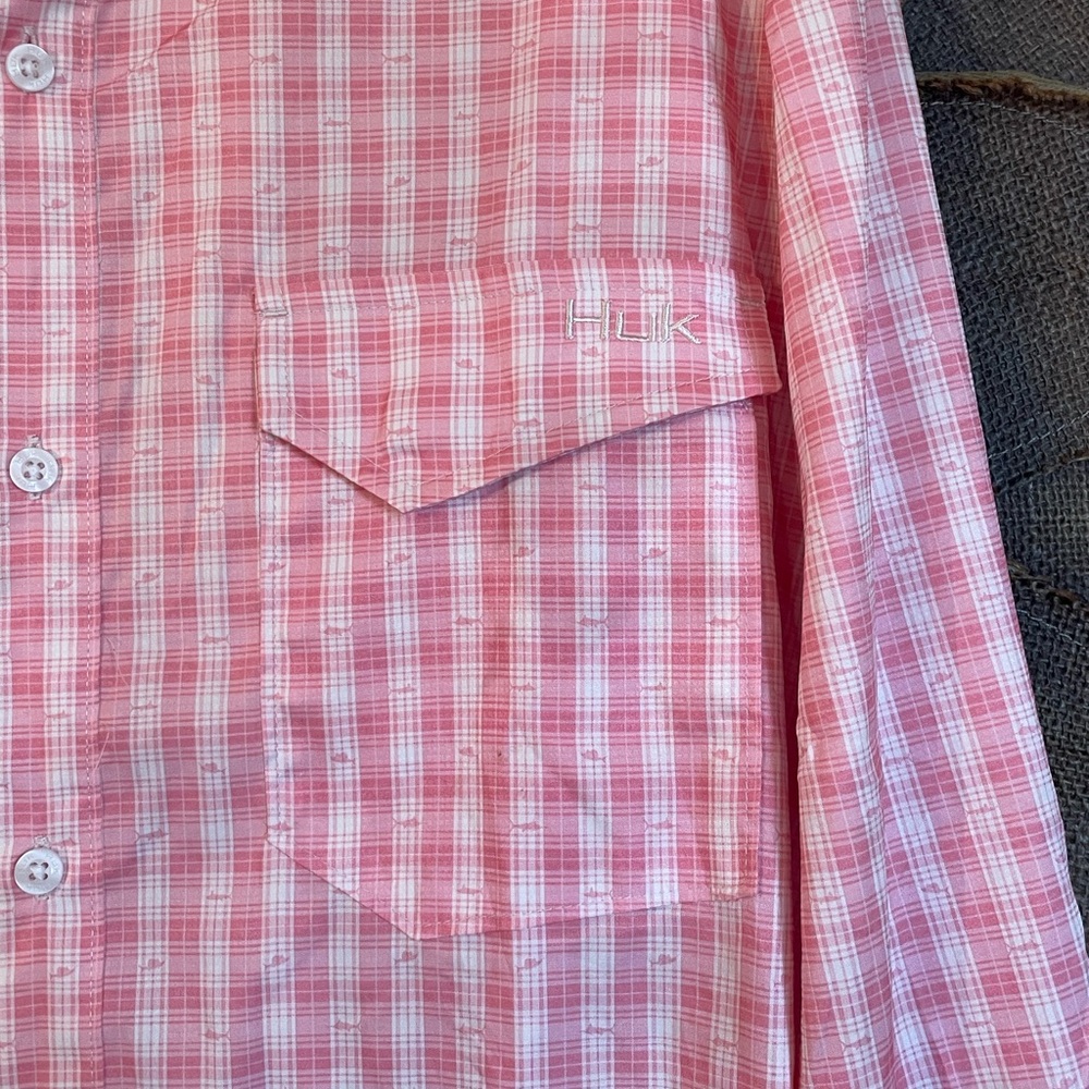 HUK Men's Gingham Long Sleeve Fishing Shirt with Sun Protection - Picture 2 of 5